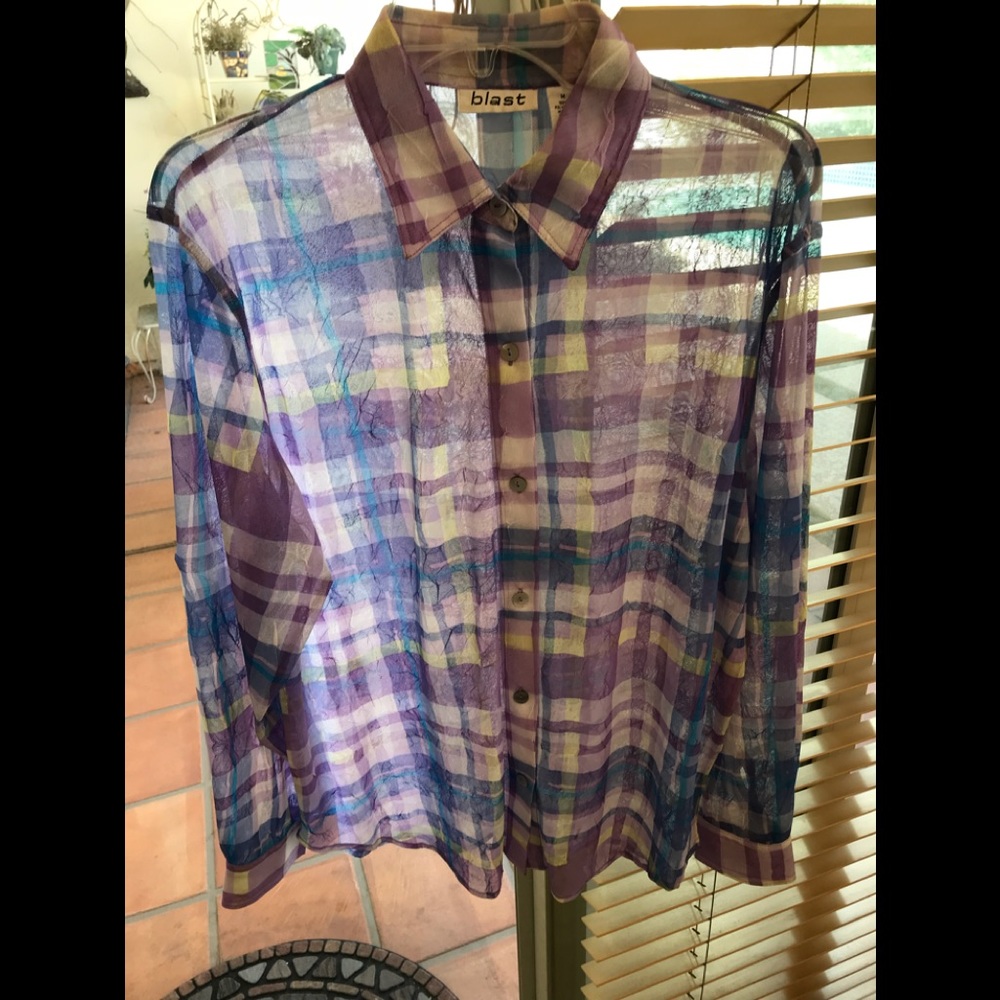 Sheer BLAST button down SHIRT Sz M